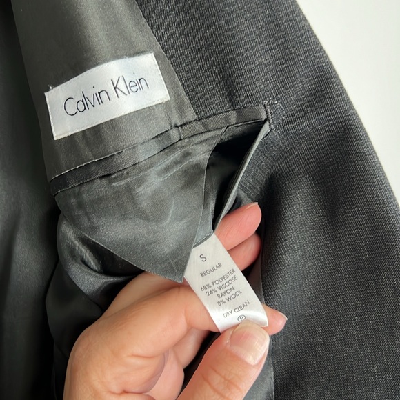 EUC Calvin Klein Grey Blazer sz S - Picture 5 of 6